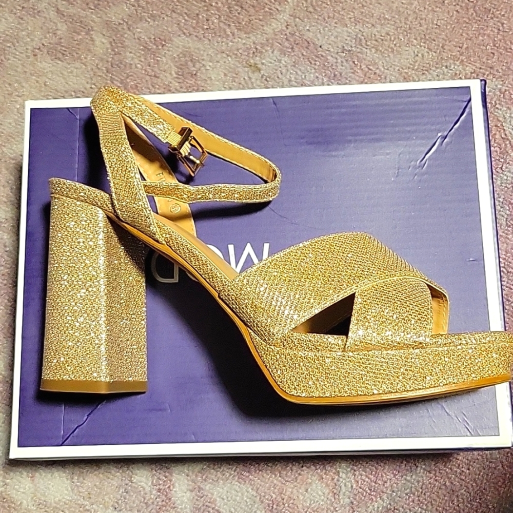Rose Gold Platform
